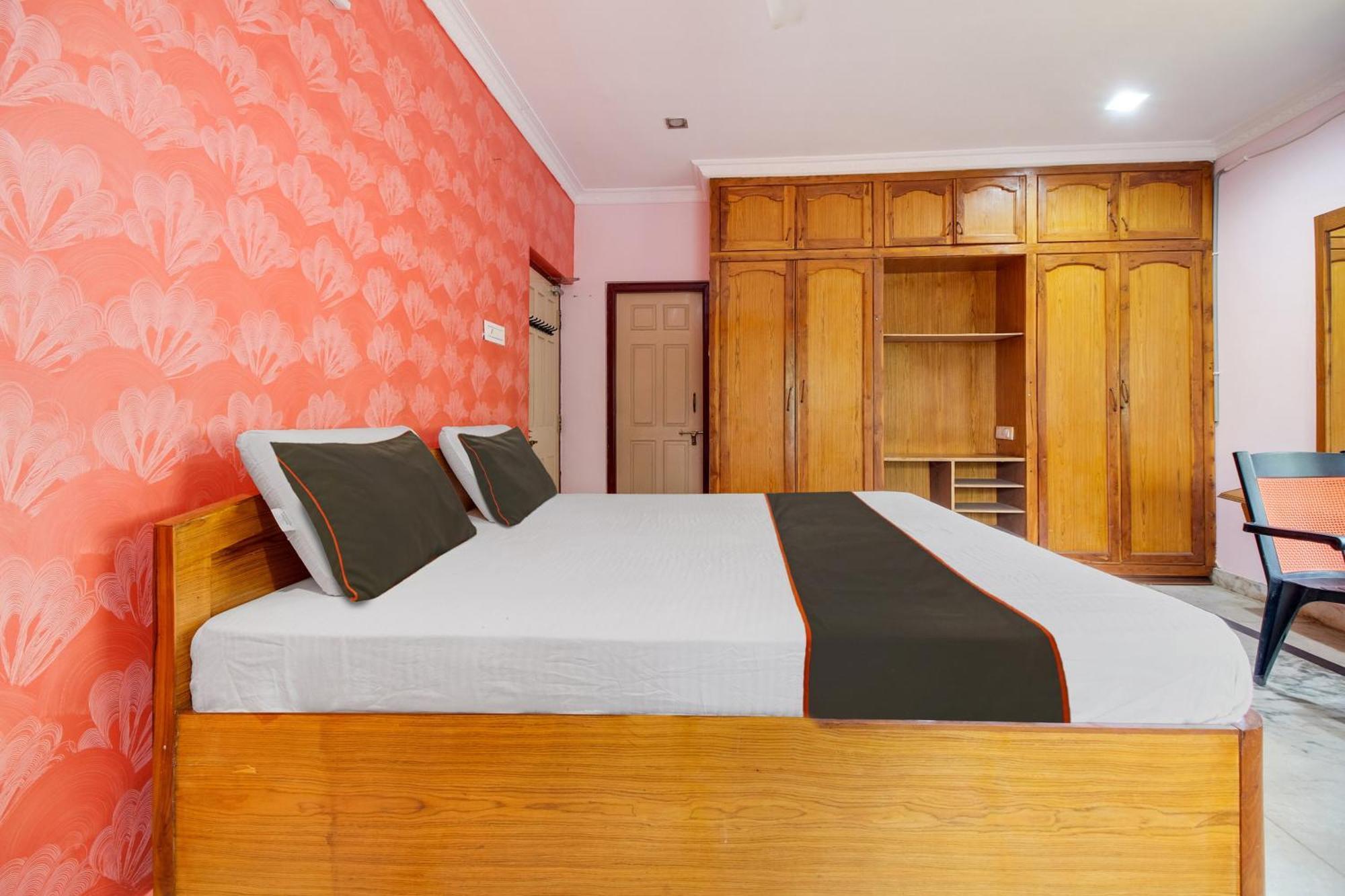 Collection O Palm Exotica Hotel Visakhapatnam Ngoại thất bức ảnh