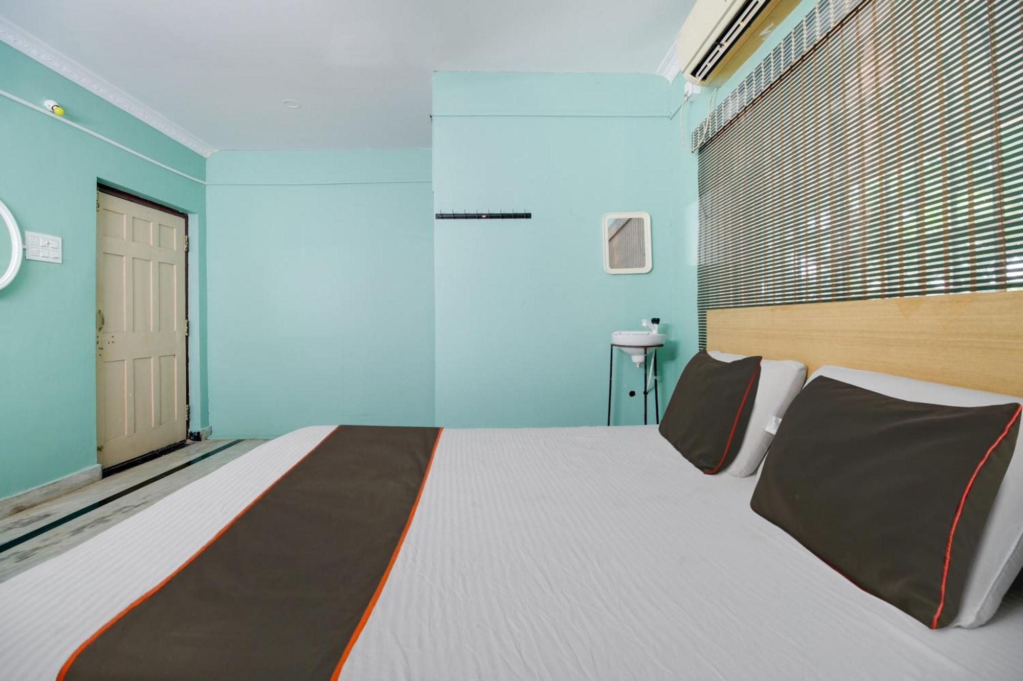 Collection O Palm Exotica Hotel Visakhapatnam Ngoại thất bức ảnh