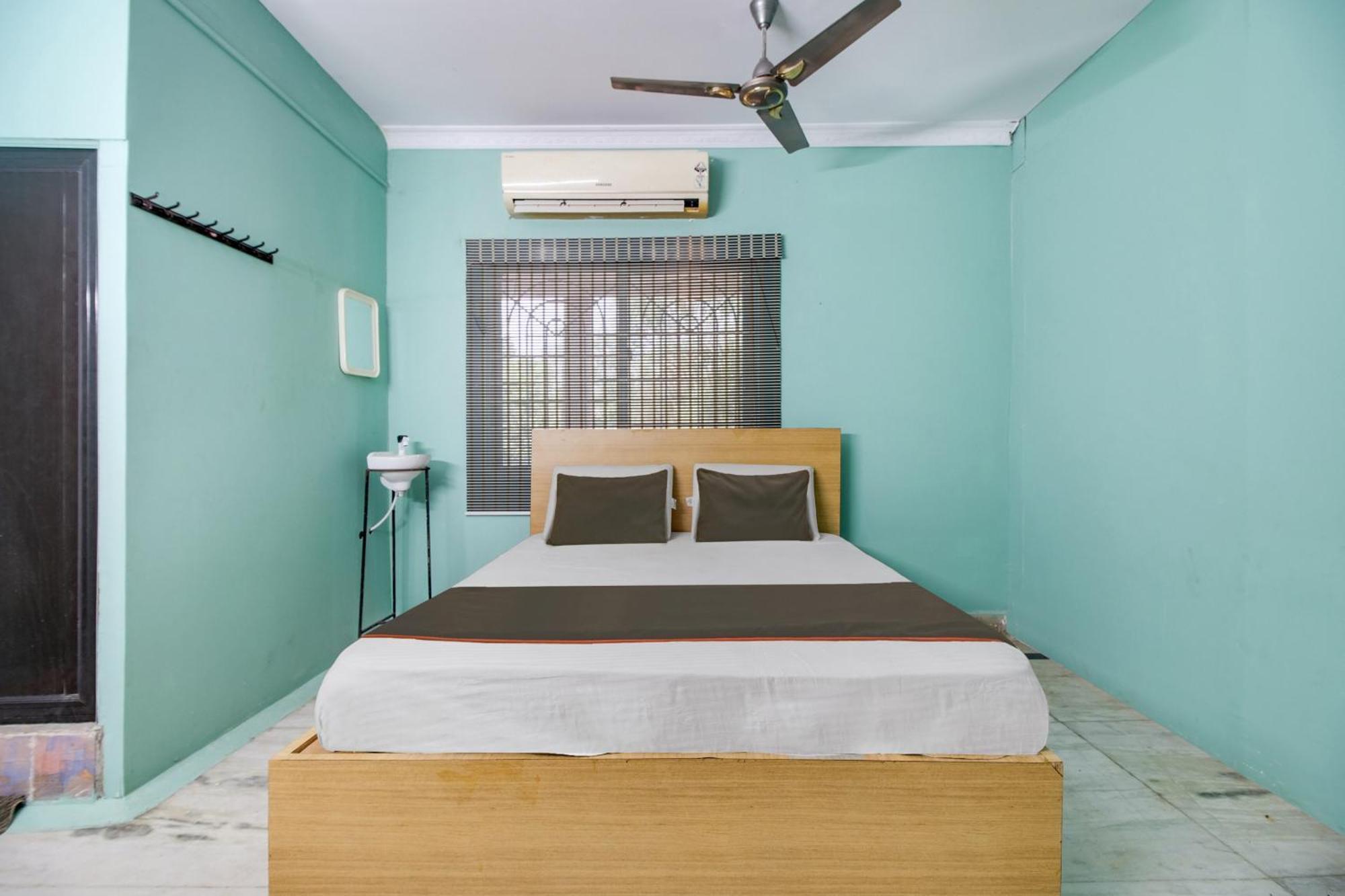 Collection O Palm Exotica Hotel Visakhapatnam Ngoại thất bức ảnh